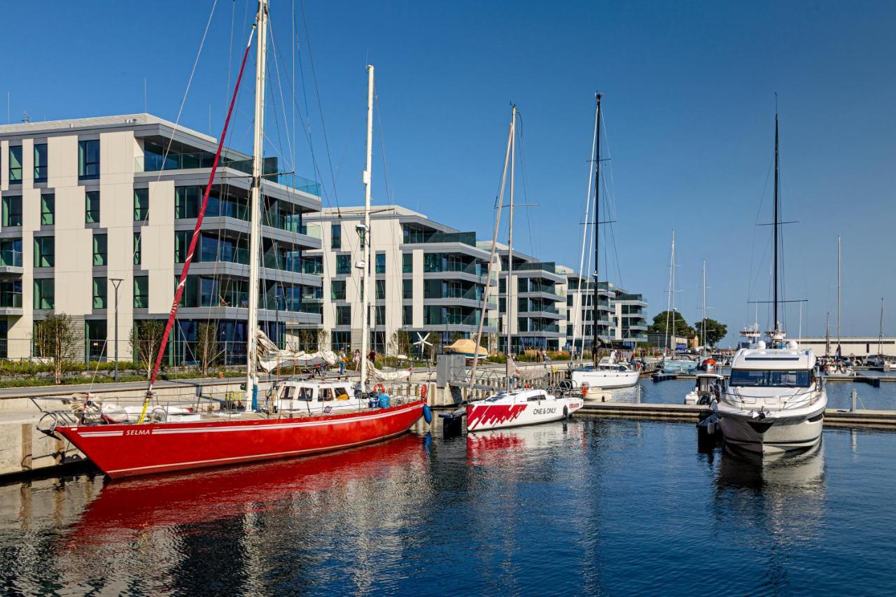 Ferienwohnung Yacht Park Marina by AmberBlue Gdynia Exterior foto